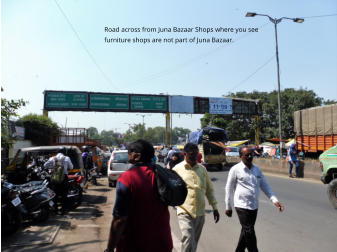 Road Opposite of Juna Bazaar showing traffic