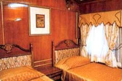 bedroom palace on wheels train